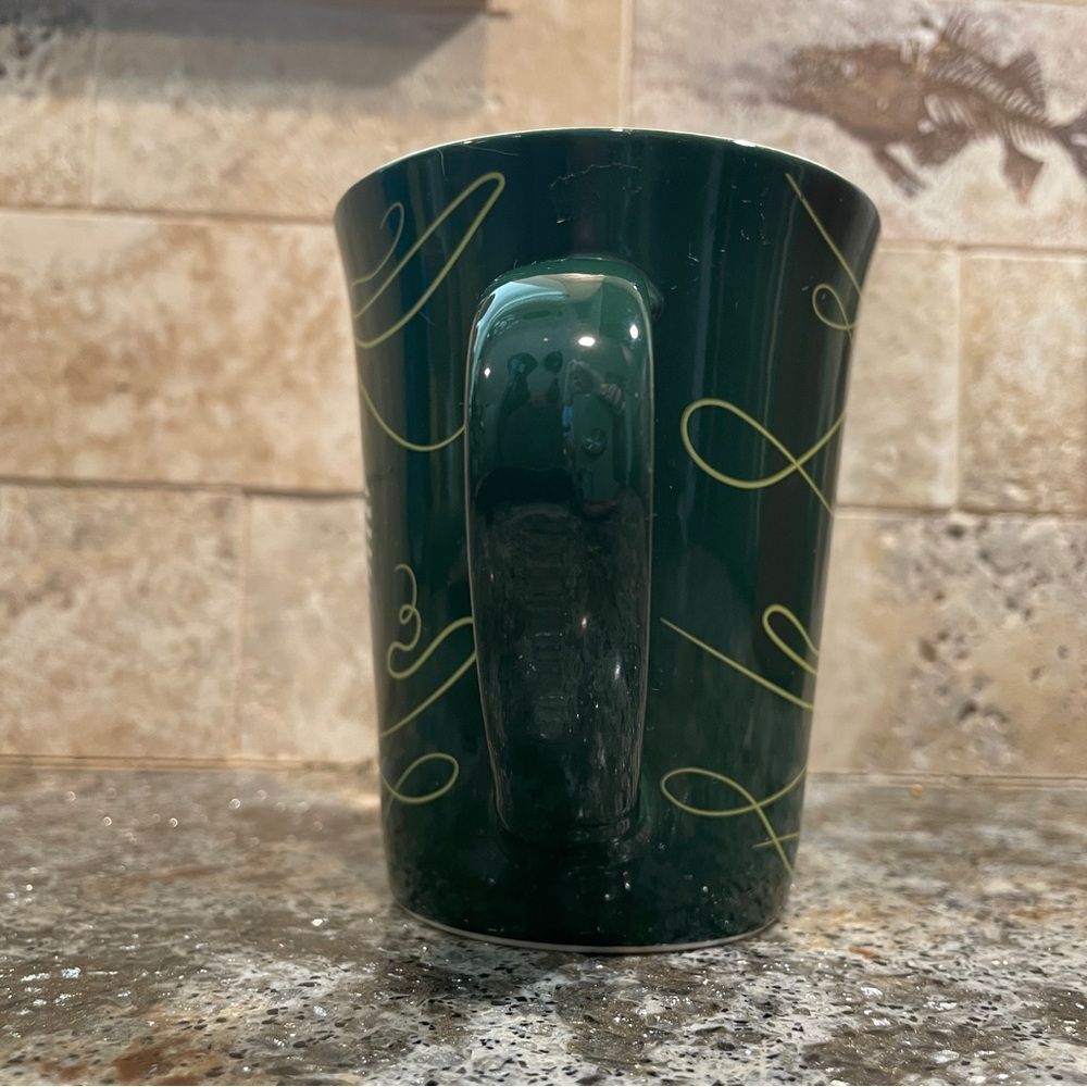 Starbucks 2020 Limited Edition Holiday Mug. - Picture 4 of 8